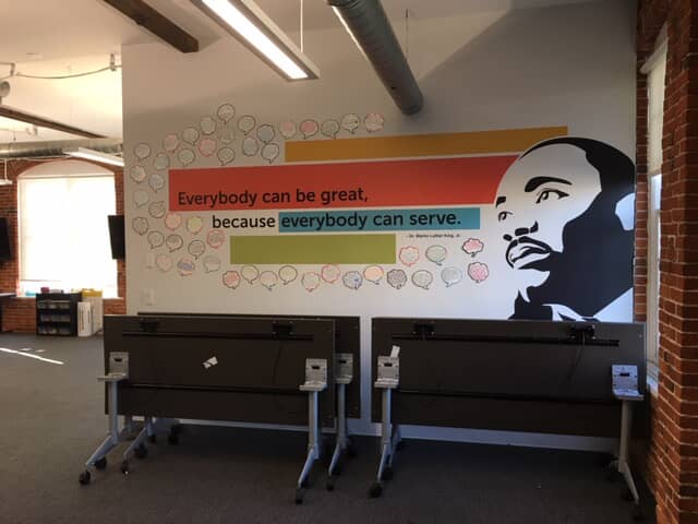 Custom Interior Décor